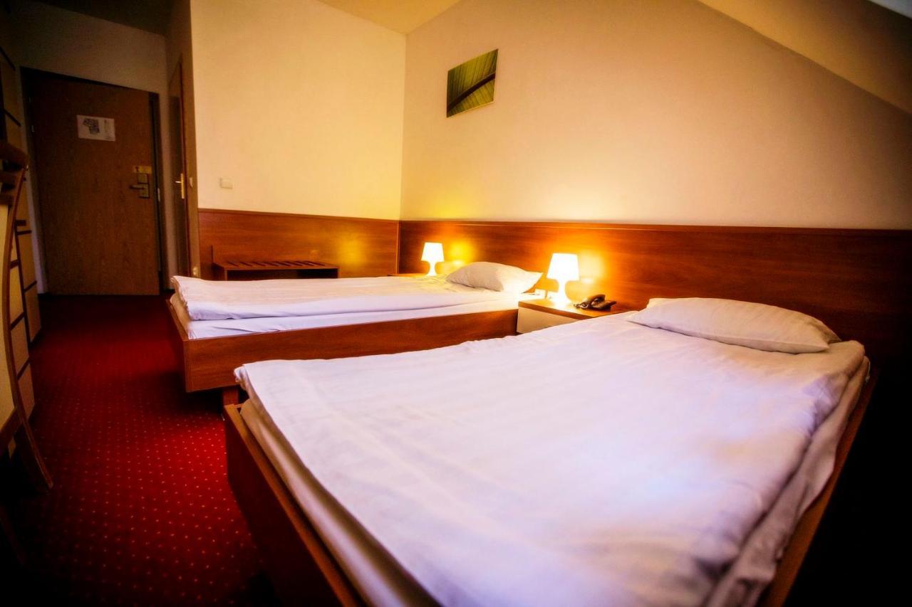 Hotel Luka Radom Luaran gambar