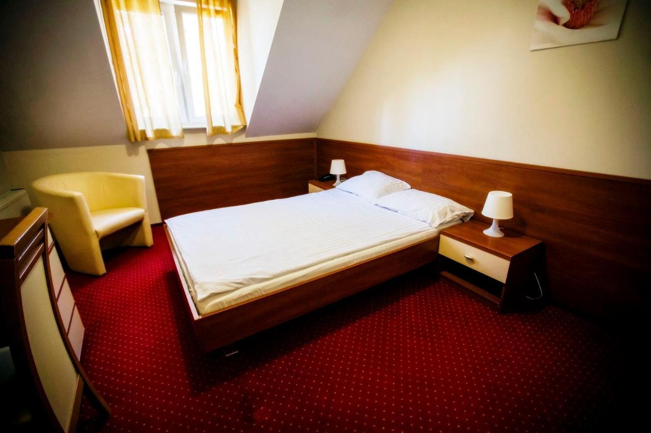 Hotel Luka Radom Luaran gambar